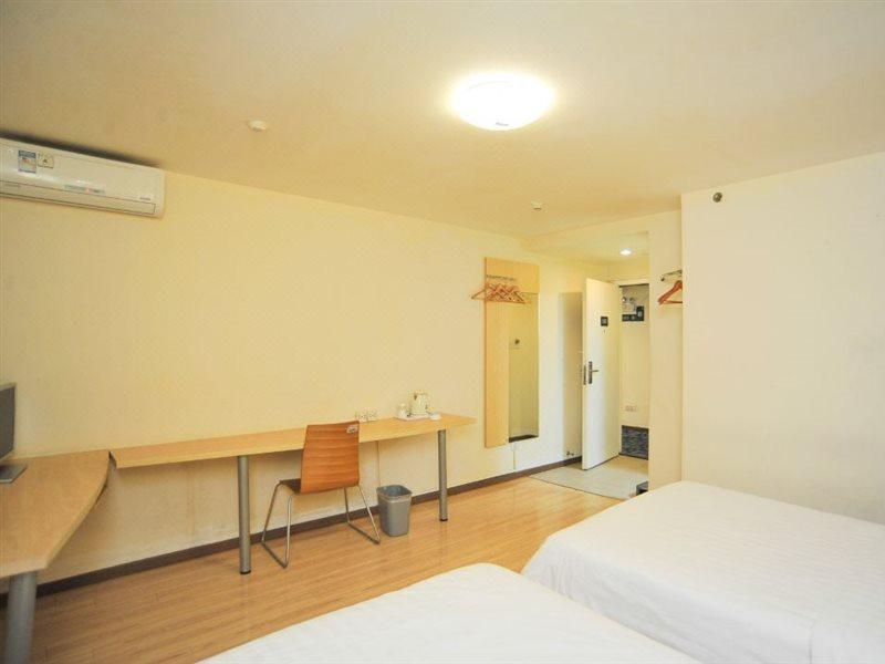 7Days Inn Dongguan Conference & Exhibition Center Exterior photo